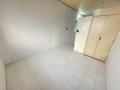 Cho thuê căn hộ chung cư mặt tiền đường phạm văn đồng, gần đại học văn lang 1