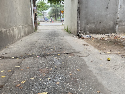 Bán lô đất lý sơn dt 56m giá chỉ nhỉnh 9 tỷ .ô tô ngủ trong đất , tương lại ra mặt phó 4