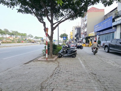 Bán lô đất lý sơn dt 56m giá chỉ nhỉnh 9 tỷ .ô tô ngủ trong đất , tương lại ra mặt phó 3