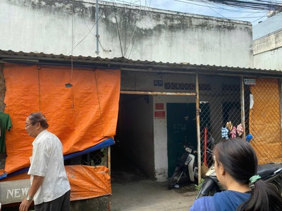 Cần tiền bán gấp 2 căn nhà câp 4 liền kề  phường tân hưng thuận, quận 12. tp hcm 0