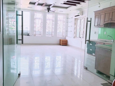 Cho thuê nhà nguyên căn mặt đường Lương Khánh Thiện , Ngô Quyền . Kinh doanh sạch sẽ ok 2