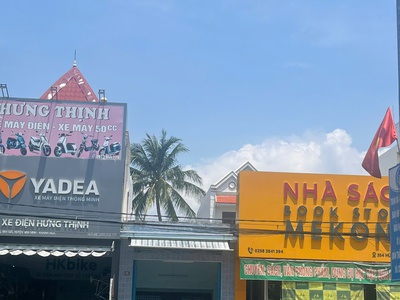 Cần bán lô đất đẹp nằm ngay mặt tiền đường Hùng Vương 4