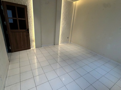 Bán gấp nhà mặt tiền  3/2   trung tâm Quận 10 3