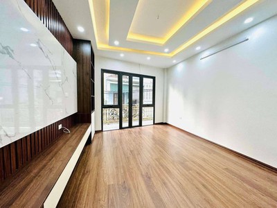 5 Tầng thang máy mới    Dương Văn Bé   Gần time city   10m ra phố    giá 8.5 tỷ 2