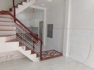 Bán nhà mặt tiền kinh doanh đường tx38 tặng 4 phòng trọ 5x21m, 2 tầng nhỉnh 6tỷ 1