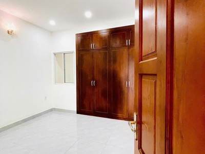 Chỉ 8 tỷ hơn-quận 5- gần mặt tiền mới đẹp ở ngay trần hưng đạo  shr 50m 4 tầng 4pn 3