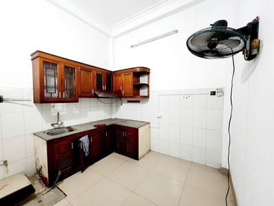 Bán nhà lãng yên   ô tô đỗ cửa   ngõ thông    30m  - 3.2m mt   chỉ 10.2 tỷ 2