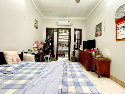 Bán nhà lê thanh nghị - lô góc 3 thoáng - ngõ thông - 43m2 - 3.5m mt- 10.8 tỷ 2