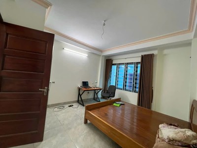 Siêu phẩm phân lô ô tô vào nhà phố chu huy mân 42/49m2,x 5 tầng mặt tiền 4m, 8.94 tỷ long biên. 1