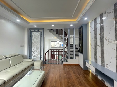 Bán nhà mới xây tại ngọc hồi   5 tầng   ô tô vào tận nhà   giá 7.4 tỷ 1