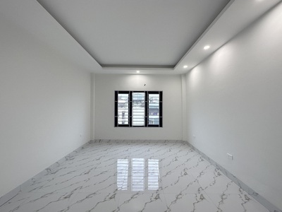 Bán gấp nhà vân côn, hoài đức, ô tô đỗ cửa, 4 tầng 2