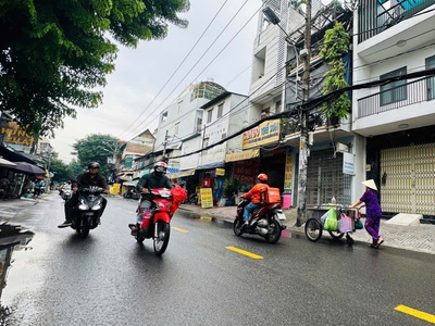 Nhà mt mới đẹp khu bàu cát, 4x10m, trệt 3 lầu, nguyễn hồng đào, 11.9 tỷ tl 2