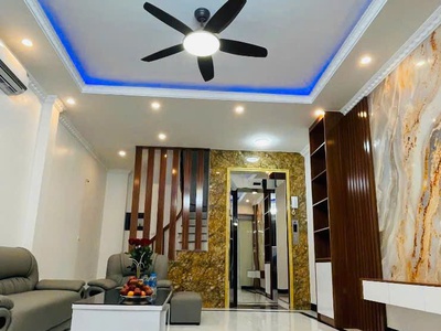 Cc bá.n nhà phạm văn đồng 37m thang máy- kinh doanh - ở sướng 9.35 tỷ 0