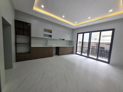 Vương thừa vũ 45m 6 tầng thang máy, đẳng cấp ô tô vào nhà, nội thất xin 4