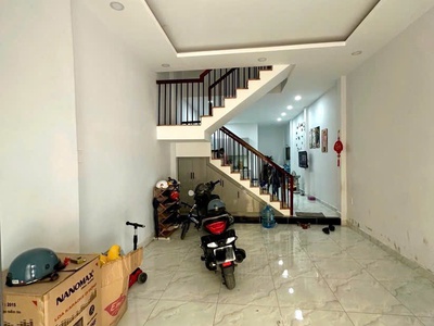 Nhà 4x14m,1L đường Tây Lân giá 10tr/tháng 6