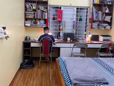 Bán nhà cẩm văn 28m2. 5 tầng. mặt tiền 3.5m giá 6.8 tỷ đống đa hà nội 2