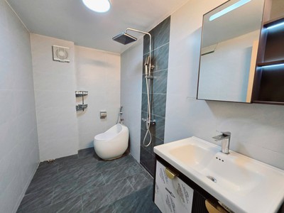 Trung tâm cầu giấy -72m2 -dân xây chắc chắn đẹp -vài bước ra phố -full nội thất -sẵn ở 4