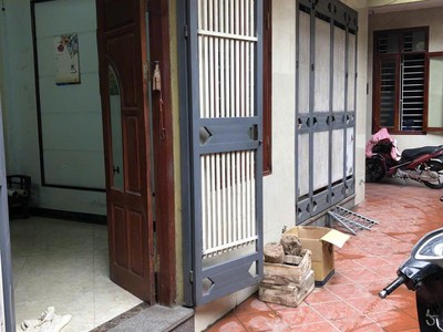 Bán nhà bằng a   hoàng liệt   35m , 6 tầng, 4 ngủ, gần bến xe nước ngầm   chỉ 6 tỷ. 0844444453 4