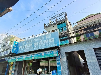 Nhà 1 trệt 3 lầu, thổ cư toàn bộ mặt tiền chợ đồi tp biên hòa, dân cư kín, thu nhập hàng tháng 20 2