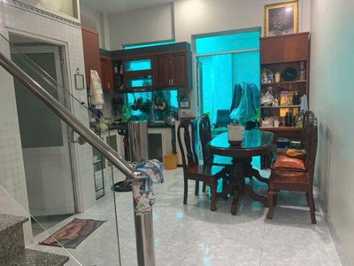 Hxh nhà đẹp công chứng sang tên liền tay trung tâm thủ đức giá tốt nhât khu vực . 1