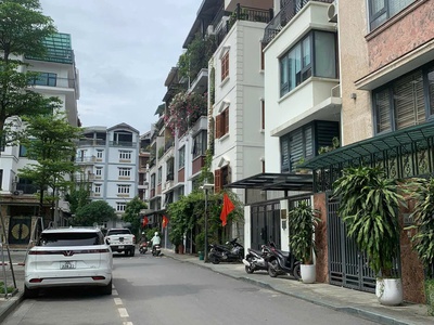 Bán nhà đẹp cầu giấy, phân lô, ôtô vào nhà, kinh doanh, 2 mặt thoáng, 56m2 giá 15 tỷ 0