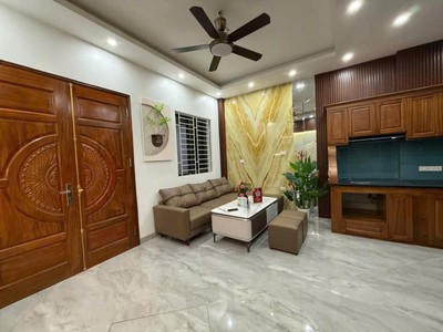 Phạm văn đồng - tầng thang máy - kinh doanh sầm uất 1