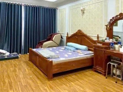 Hxt ô tô ngủ trong nhà , 4 tầng kiên cố ở ngay, chủ 1 đời, nguyễn quang bích 1