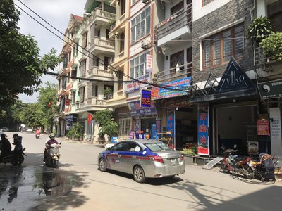 Bán đất mặt hồ Bùi Xương Trạch 62m , MT4.1m   Giá 19.6 tỷ có TL. LH Khánh 2