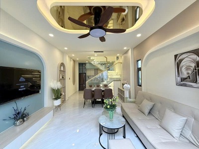 Bán nhà cực đẹp Thích Quảng Đức   Phú Nhuận   44M2   3 TẦNG   CHỈ 7.9 TỶ 0
