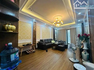 Bán nhà trung kính cầu giấy, phân lô, ôtô tránh, sát phố, có thoáng sau, 61m  giá 15 tỷ 1