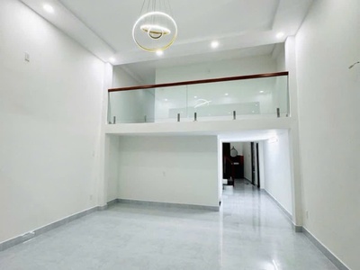 Trung tâm cmt8   giáp q3 q10   nhà mới 4 tầng   ngang 6m nở hậu   92m 4