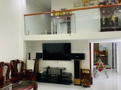 Trung tâm cmt8   giáp q3 q10   nhà mới 4 tầng   ngang 6m nở hậu   92m 2