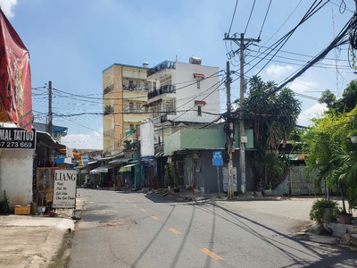 Cần bán mặt tiền kinh doanh đường 385, lê văn việt, giá 3,x tỷ 0