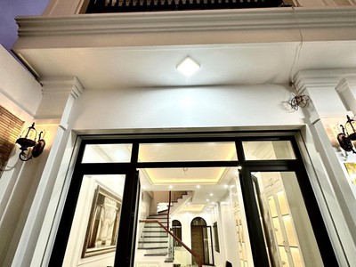 Nhà xây mới thiên lôi, 50m 4 tầng, giá 4.2 tỉ gần ngay aeon 0