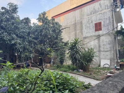  đất ngọc thụy longbiên 53m- giá nhỉnh 4 -gần ô tô -đầu tư lãi - thoáng sáng - mặt tiền rộng. 1