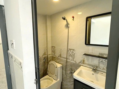 Nhà 2 tầng hẻm xe hơi phạm thế hiển p5 q8 giá siêu tốt 2.38 tỷ 3