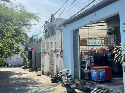 Nhà 125m  3pn kinh doanh tạp hóa nguyễn xiển long thạnh mỹ   4.45 tỷ 0