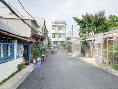 Nhà 4 tầng ôtô tới cửa ấp 3 lê văn lương phước kiển nhà bè. giá 4,1 tỷ tl 3