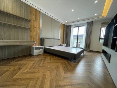 Siêu phẩm đàm quang trung 100m2 7t, mặt tiền 6m, kinh doanh, gara 4 ô tô, full nội thất 2x tỷ 4