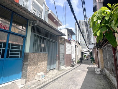 Nhà bán hẻm thẳng 326 bùi minh trực p6q8 4