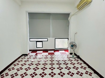 9 tỷ nhỉnh-ngay winsor plaza quận 5- gần mặt tiền hẻm ôtô né  shr 5 tầng hoàn công 4