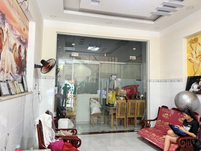Bán nhà 3 tầng mặt tiền đường nguyễn thị minh khai,gần chiêu liêu,giá đầu tư 0