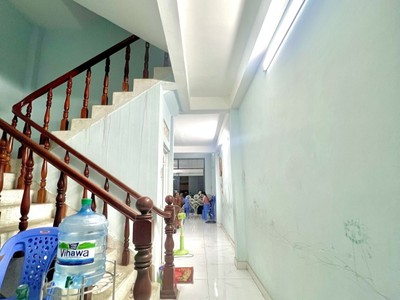 Bán nhà mặt phố 110m    mtkd lê lư, q. tân phú   10,0 tỷ 2
