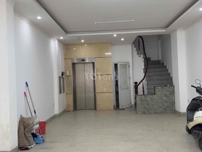 Nhà mặt phố Nguyễn Khang, Lô góc, Dt 75m x 7 tầng thông sàn có thang máy, đủ điều hòa 6