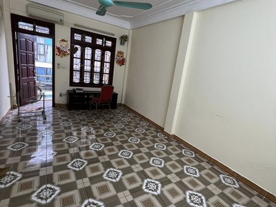 Cho thuê nhà phố nguyễn ngọc nại, 4.5 tầng x 75m2, mt4m phóng khám, spa, ảnh viện.. 2