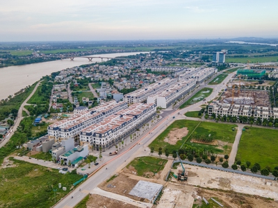 Bán nhà phố 5 tầng ngay trung tâm hành chính thành phố chỉ 1,7 tỷ nhận nhà ngay 1