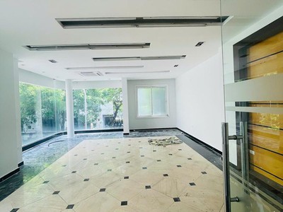Nhà phố Thọ Tháp - Cầu Giấy. Lô Góc - DT 100m2 x 4 tầng xây thông có Thang Máy, đủ Điều Hòa 1