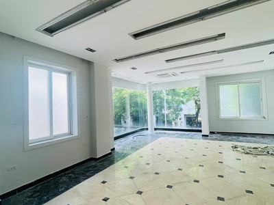 Nhà phố Thọ Tháp - Cầu Giấy. Lô Góc - DT 100m2 x 4 tầng xây thông có Thang Máy, đủ Điều Hòa 2