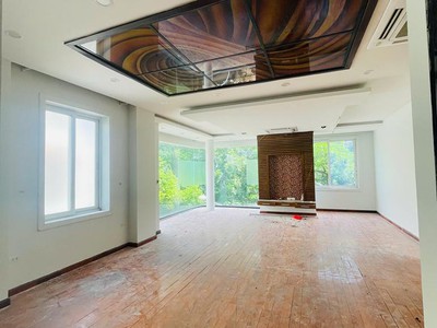 Nhà phố Thọ Tháp - Cầu Giấy. Lô Góc - DT 100m2 x 4 tầng xây thông có Thang Máy, đủ Điều Hòa 4