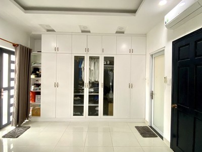 Bán nhà kdc kiều đàm, ngay him lam 85m2  5x17  4 tầng, 15 tỷ tl 4